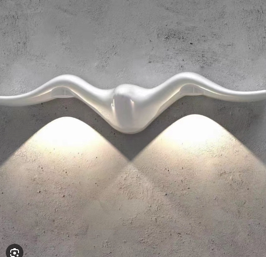 chaya Minimalist LED Wall Sconce